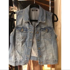D. Jeans denim vest